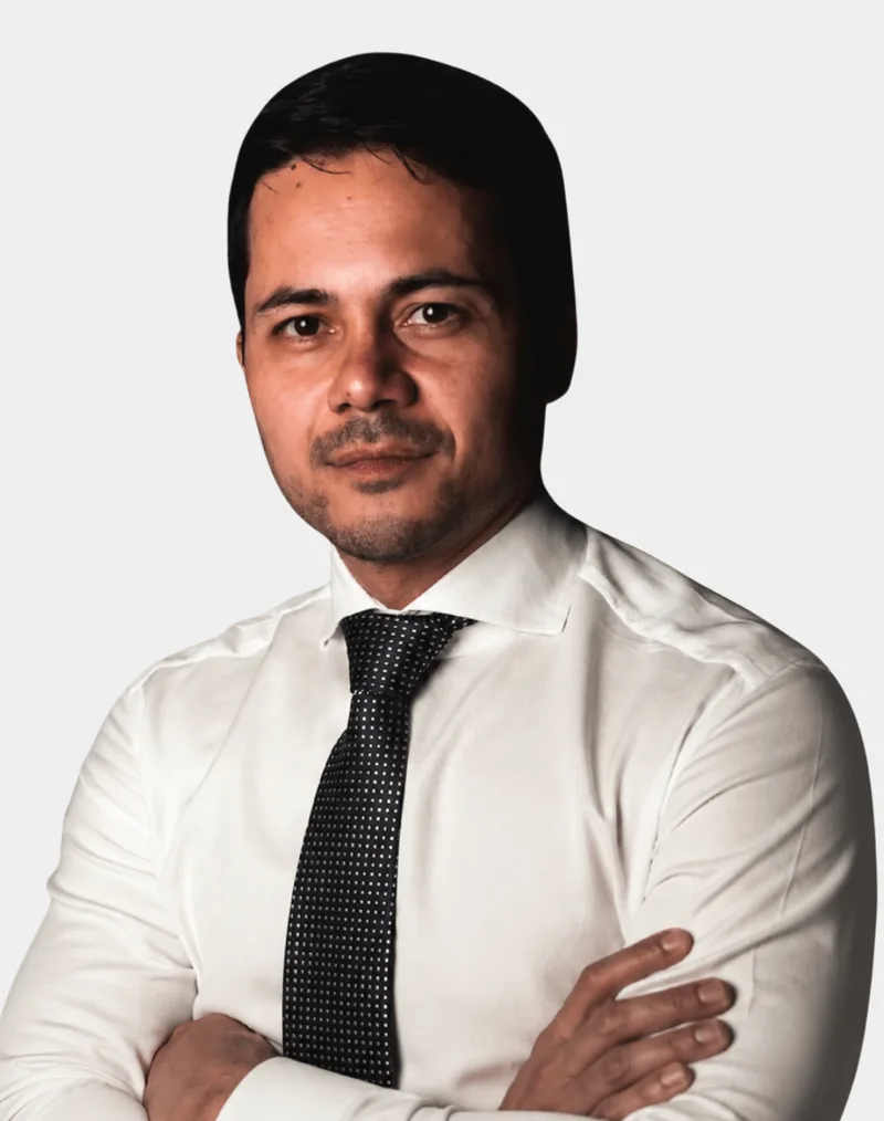 Dr. Gabriel Mendes Miura, ortopedista especialista em cirurgia do joelho em Belo Horizonte
